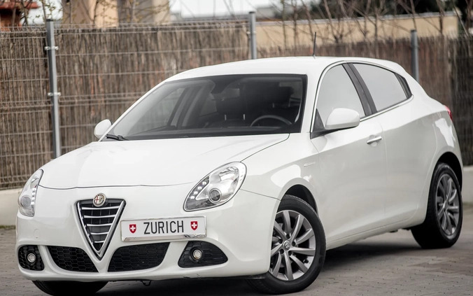 Alfa Romeo Giulietta cena 25600 przebieg: 208160, rok produkcji 2010 z Radom małe 631